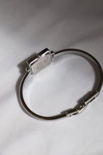 Load image into Gallery viewer, Gucci 1990L Vintage Square Watch – Black Dial with Silver Bracelet
