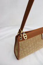 Load image into Gallery viewer, Dior Oblique shoulder bag
