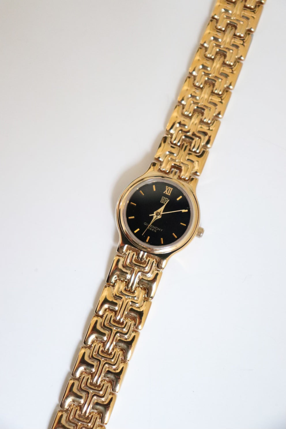 Givenchy Paris Vintage Ladies Gold-Tone Swiss Quartz watch  display picture 1