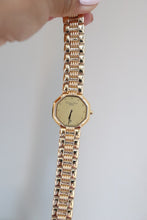 Lade das Bild in den Galerie-Viewer, Christian Dior Gold-Tone Modele Depose Octagonal Quartz Watch
