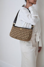 Load image into Gallery viewer, Dior shoulder bag
