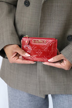 Load image into Gallery viewer, Louis Vuitton vernis coin pouch

