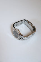 Load image into Gallery viewer, Vintage Gucci 5400M Series Watch in Silver
