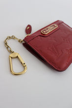 Load image into Gallery viewer, Louis Vuitton vernis coin pouch
