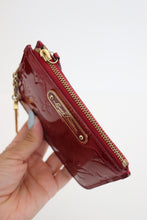 Load image into Gallery viewer, Louis Vuitton vernis coin pouch
