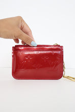 Load image into Gallery viewer, Louis Vuitton vernis coin pouch
