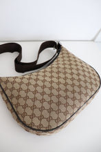 Lade das Bild in den Galerie-Viewer, Gucci saddle zip messenger brown bag
