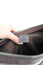 Lade das Bild in den Galerie-Viewer, Gucci saddle zip messenger brown bag
