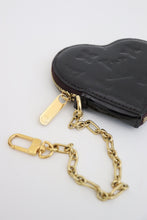 Load image into Gallery viewer, Louis Vuitton vernis heart coin purse
