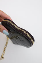 Load image into Gallery viewer, Louis Vuitton vernis heart coin purse
