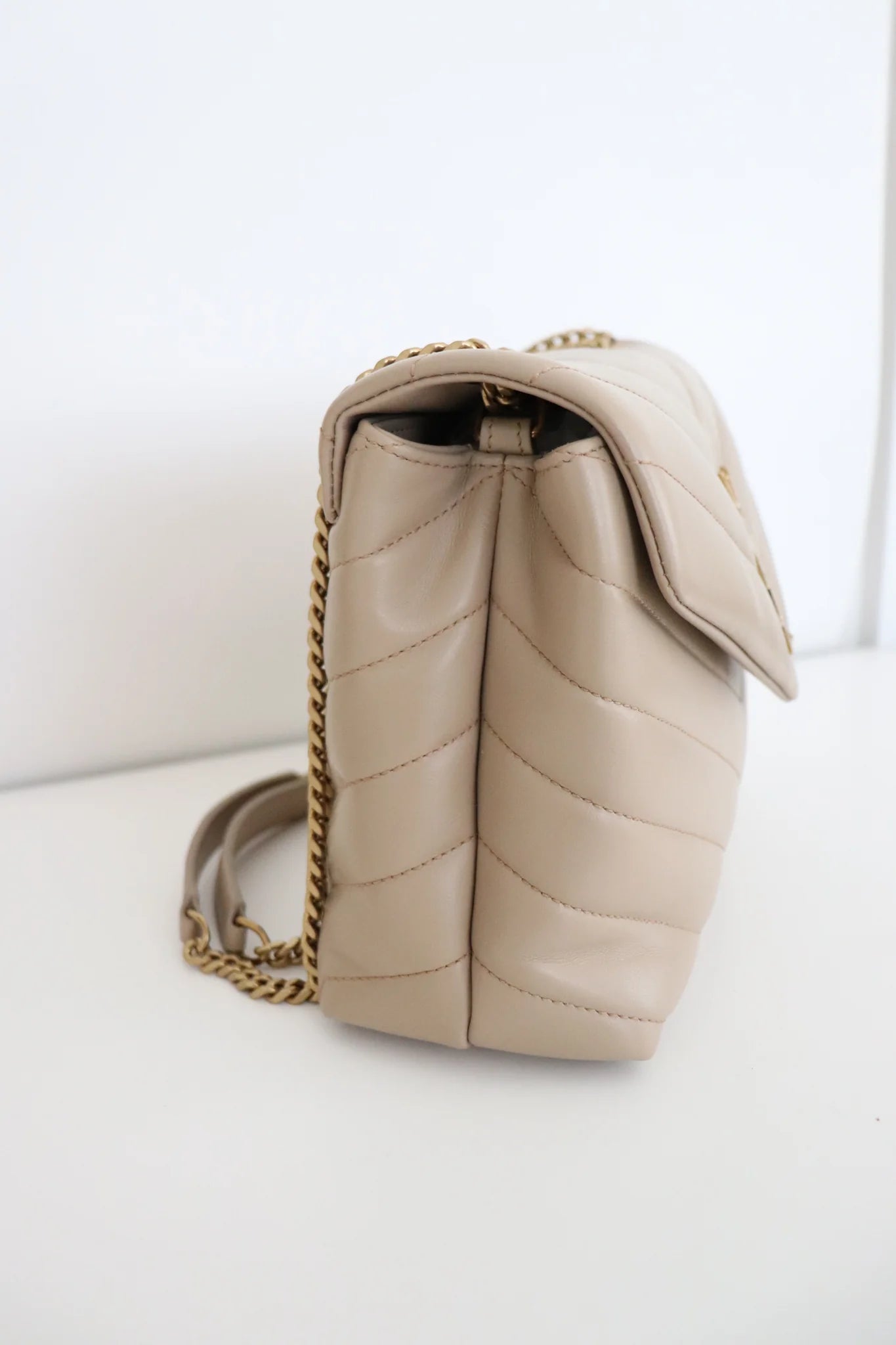 BRAND NEW YSL Loulou Bag in Quilted leather in beige (retails for 2650$)