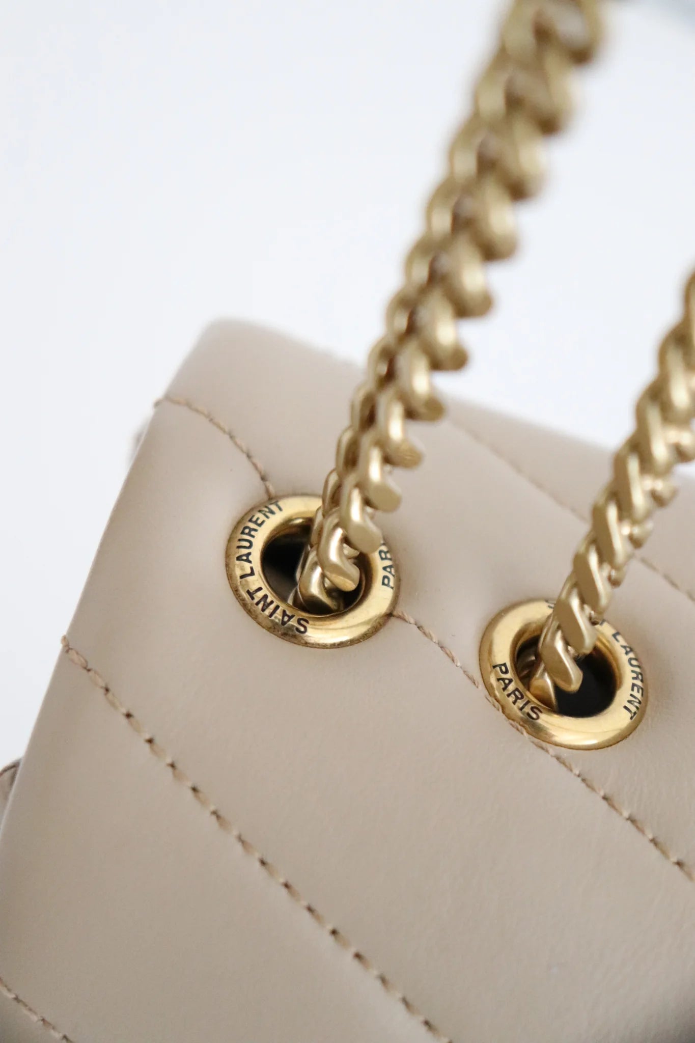 BRAND NEW YSL Loulou Bag in Quilted leather in beige (retails for 2650$)