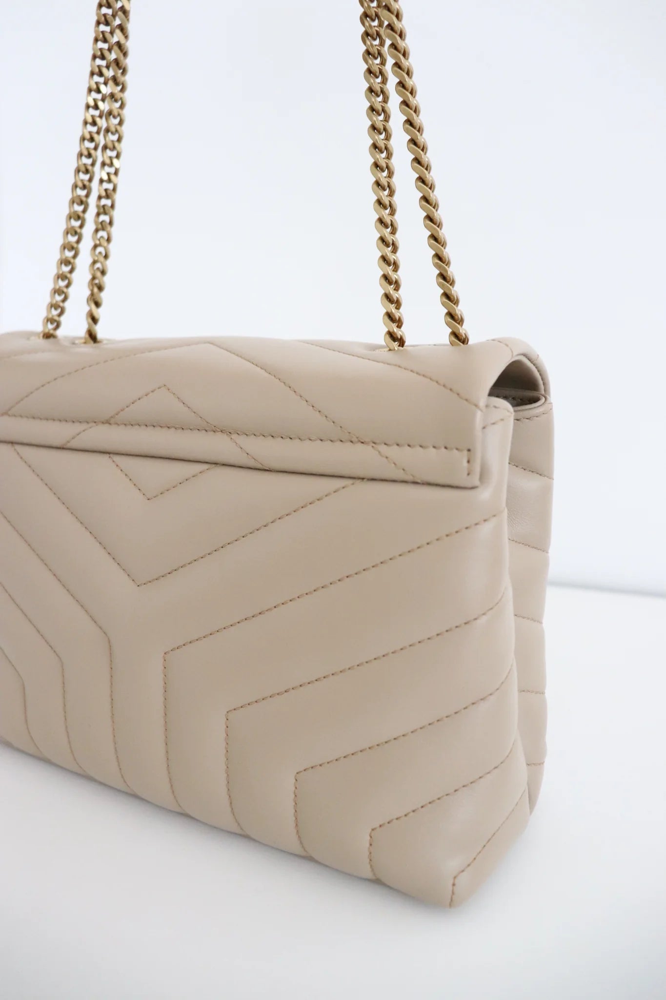 BRAND NEW YSL Loulou Bag in Quilted leather in beige (retails for 2650$)