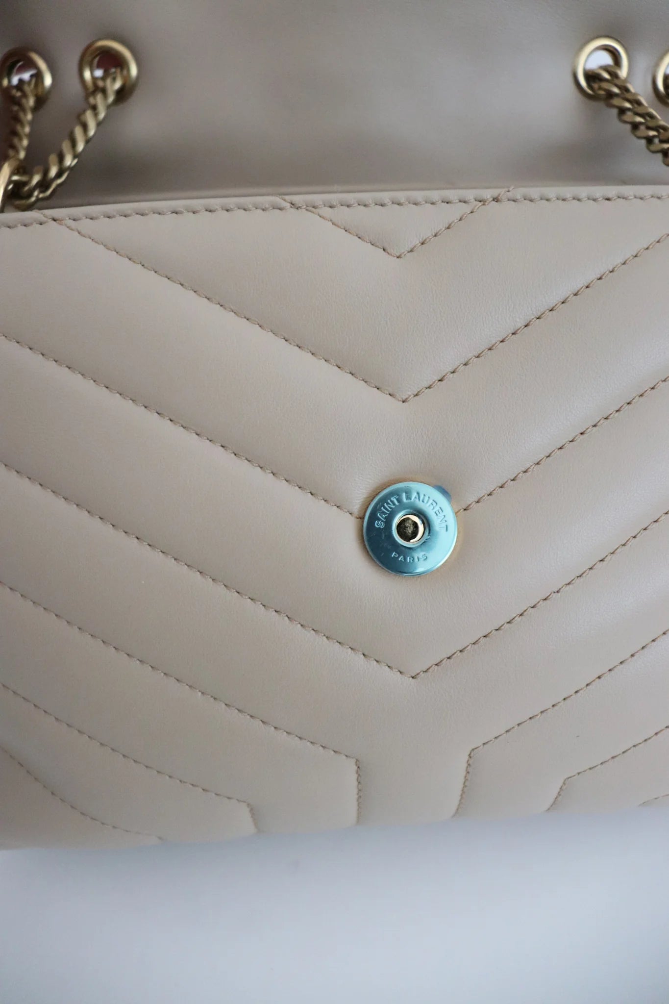 BRAND NEW YSL Loulou Bag in Quilted leather in beige (retails for 2650$)