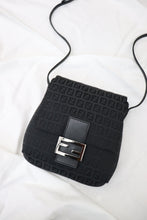 Load image into Gallery viewer, Fendi zucchino crossbody in black
