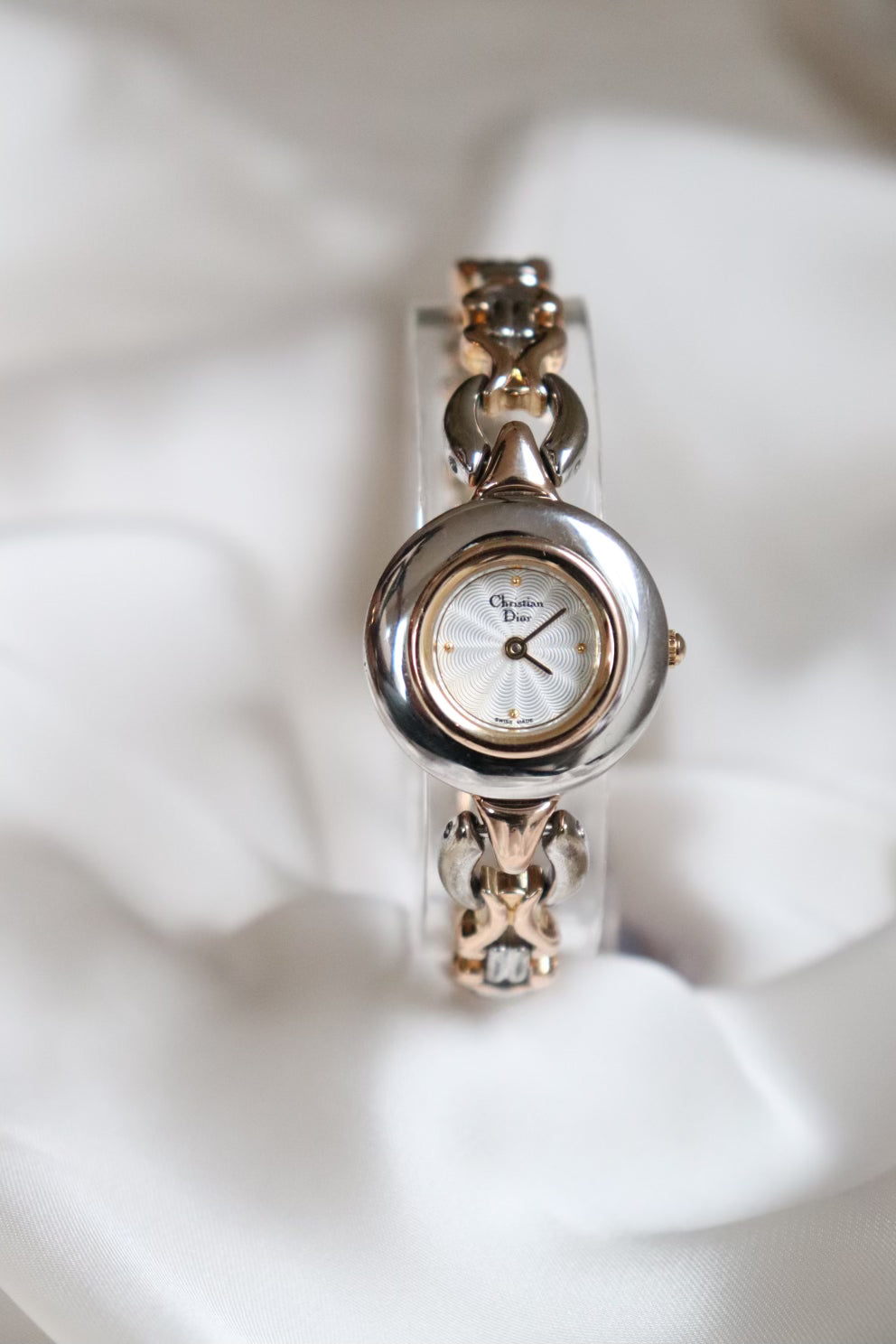 Vintage Christian Dior Vintage Round Link Bracelet Watch  display picture 2