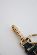 Lade das Bild in den Galerie-Viewer, Prada bag charm in blue
