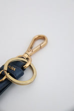 Lade das Bild in den Galerie-Viewer, Prada bag charm in blue
