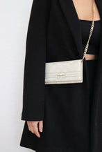 Load image into Gallery viewer, Gucci GG signature ribbon leather wallet
