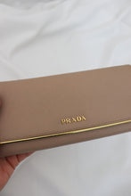 Load image into Gallery viewer, Prada Saffiano metal bar continental flap wallet
