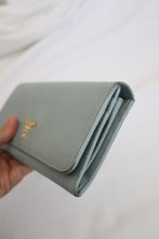 Load image into Gallery viewer, Prada Saffiano wallet

